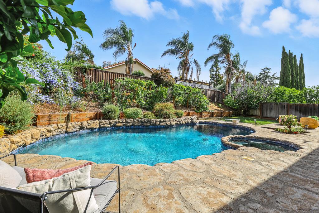 Detail Gallery Image 35 of 58 For 3484 Clover Oak Dr, San Jose,  CA 95148 - 4 Beds | 2/1 Baths