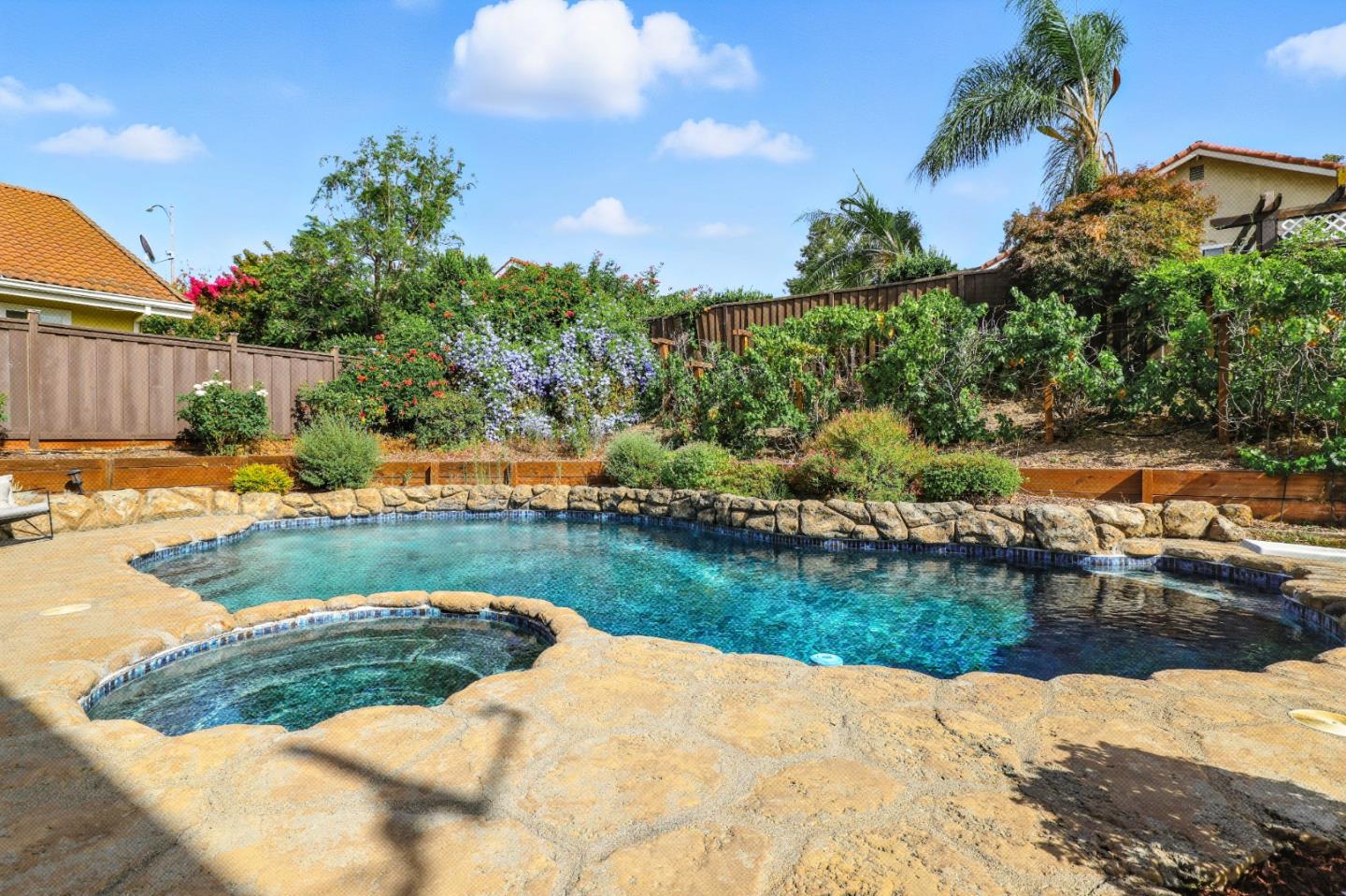 Detail Gallery Image 41 of 58 For 3484 Clover Oak Dr, San Jose,  CA 95148 - 4 Beds | 2/1 Baths