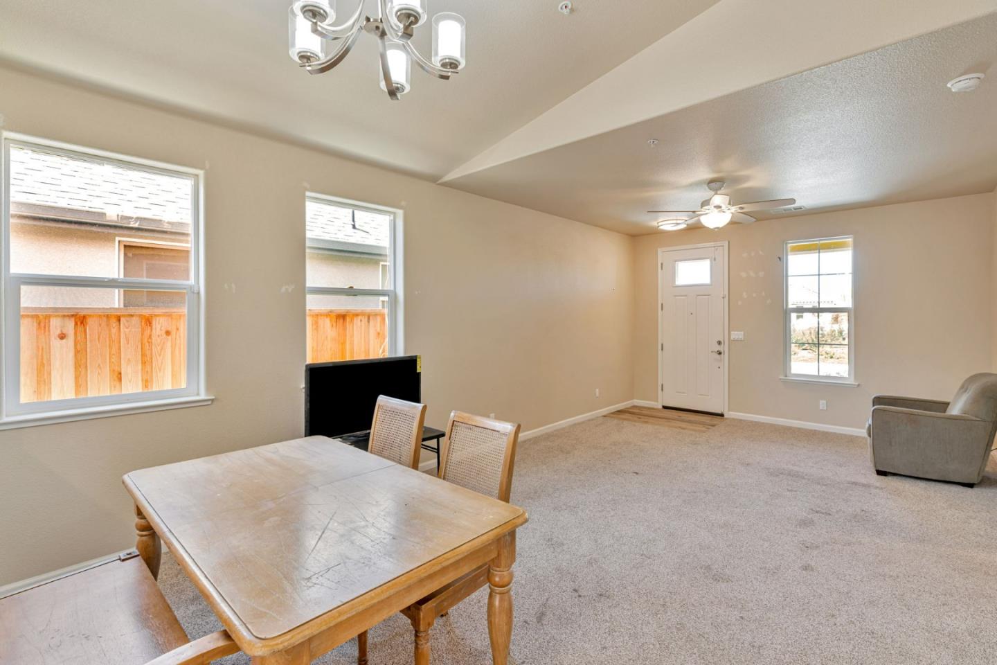 Detail Gallery Image 11 of 28 For 765 Brandywine Ln, King City,  CA 93930 - 3 Beds | 2 Baths