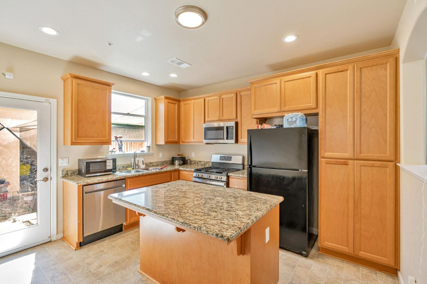 Detail Gallery Image 7 of 28 For 765 Brandywine Ln, King City,  CA 93930 - 3 Beds | 2 Baths