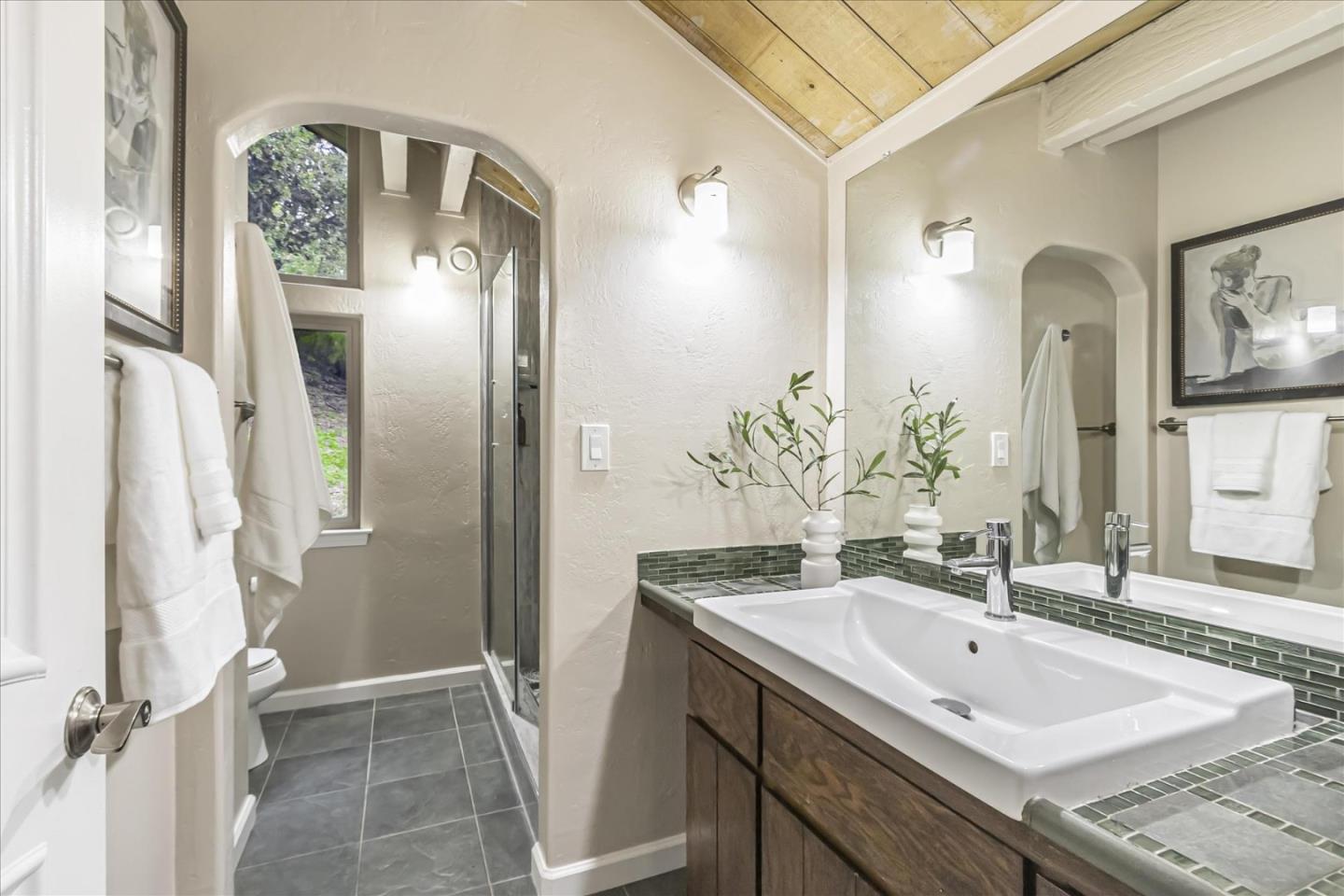 Detail Gallery Image 32 of 54 For 19233 Mountain Way, Los Gatos,  CA 95030 - 4 Beds | 2/1 Baths