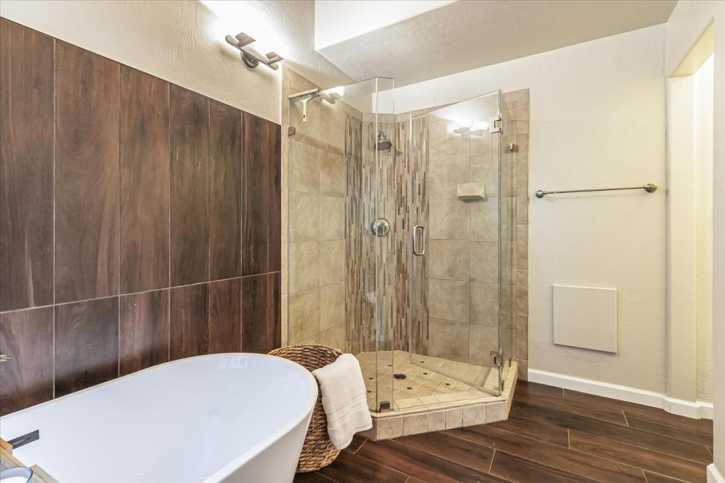 Detail Gallery Image 39 of 54 For 19233 Mountain Way, Los Gatos,  CA 95030 - 4 Beds | 2/1 Baths