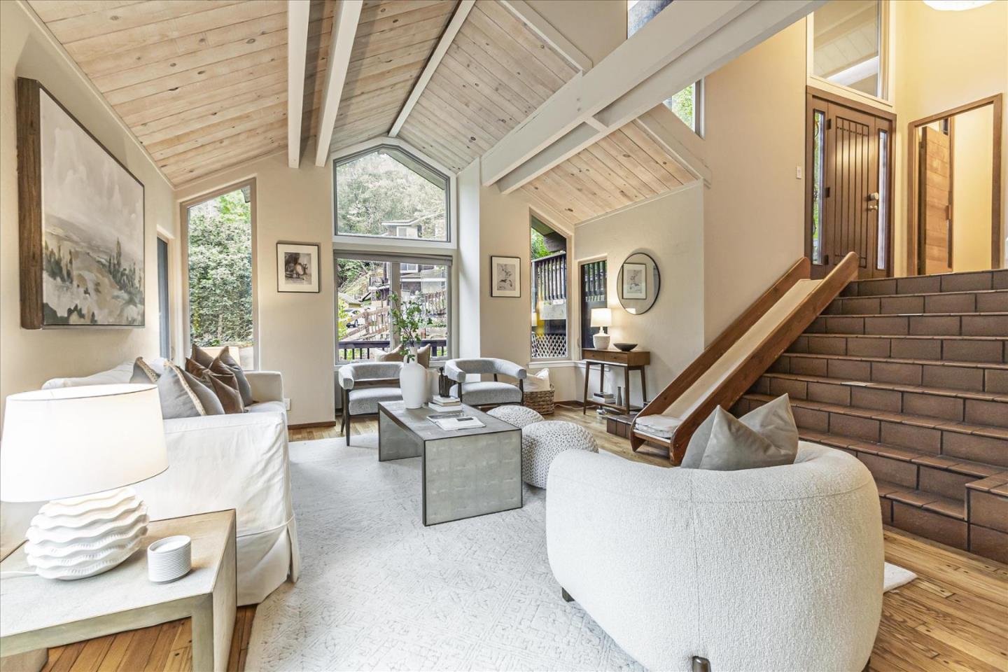 Detail Gallery Image 4 of 54 For 19233 Mountain Way, Los Gatos,  CA 95030 - 4 Beds | 2/1 Baths