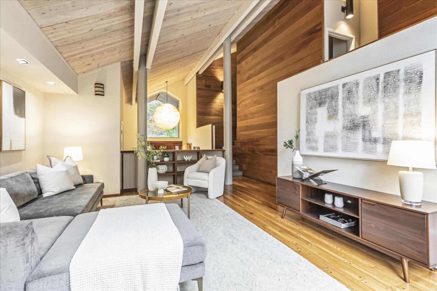 Detail Gallery Image 6 of 54 For 19233 Mountain Way, Los Gatos,  CA 95030 - 4 Beds | 2/1 Baths