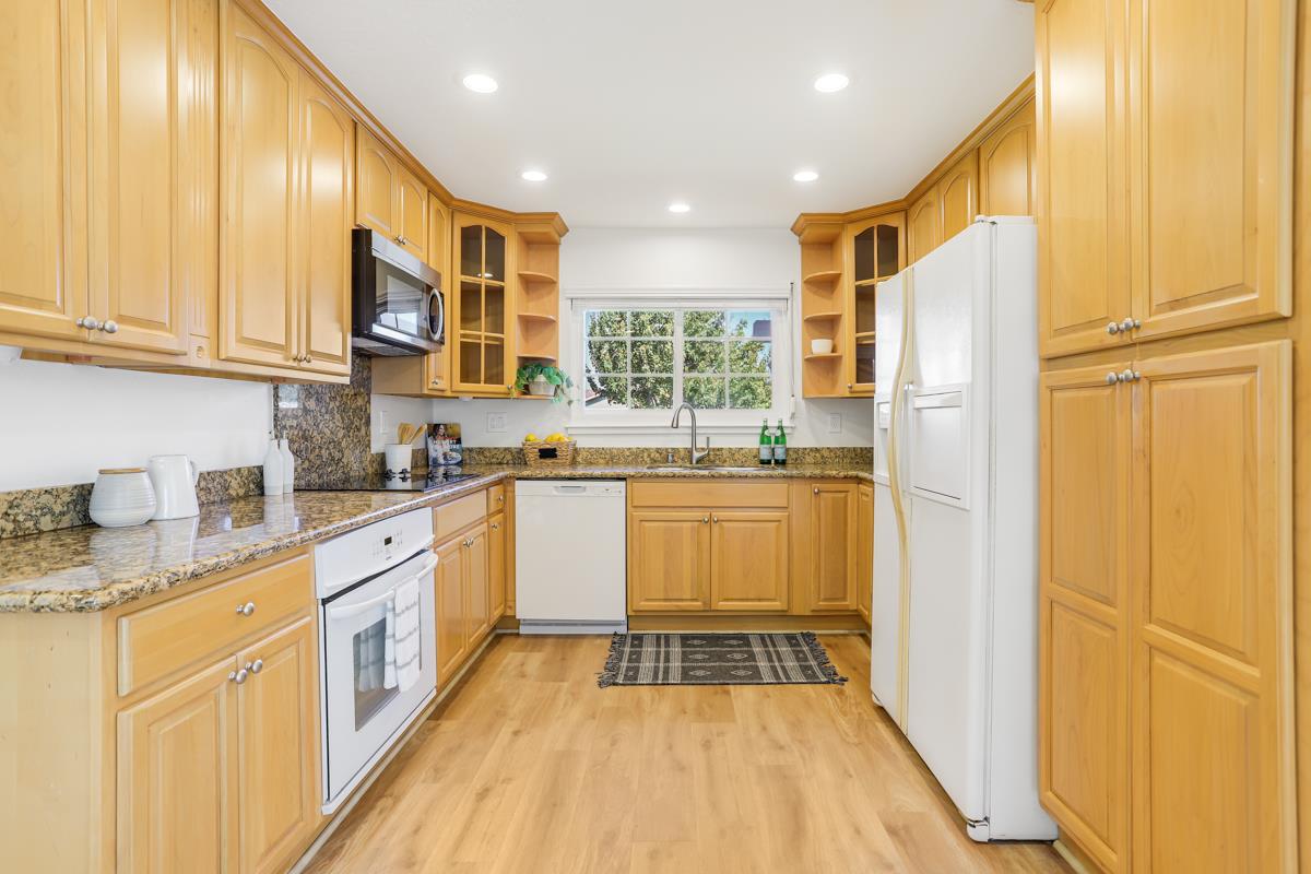 Detail Gallery Image 13 of 32 For 3285 Catalina Ave, Santa Clara,  CA 95051 - 4 Beds | 2 Baths