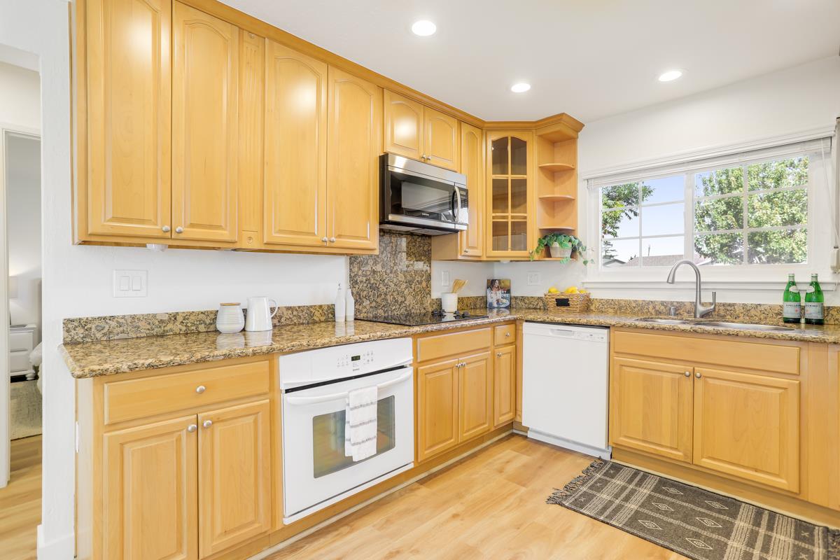Detail Gallery Image 15 of 32 For 3285 Catalina Ave, Santa Clara,  CA 95051 - 4 Beds | 2 Baths