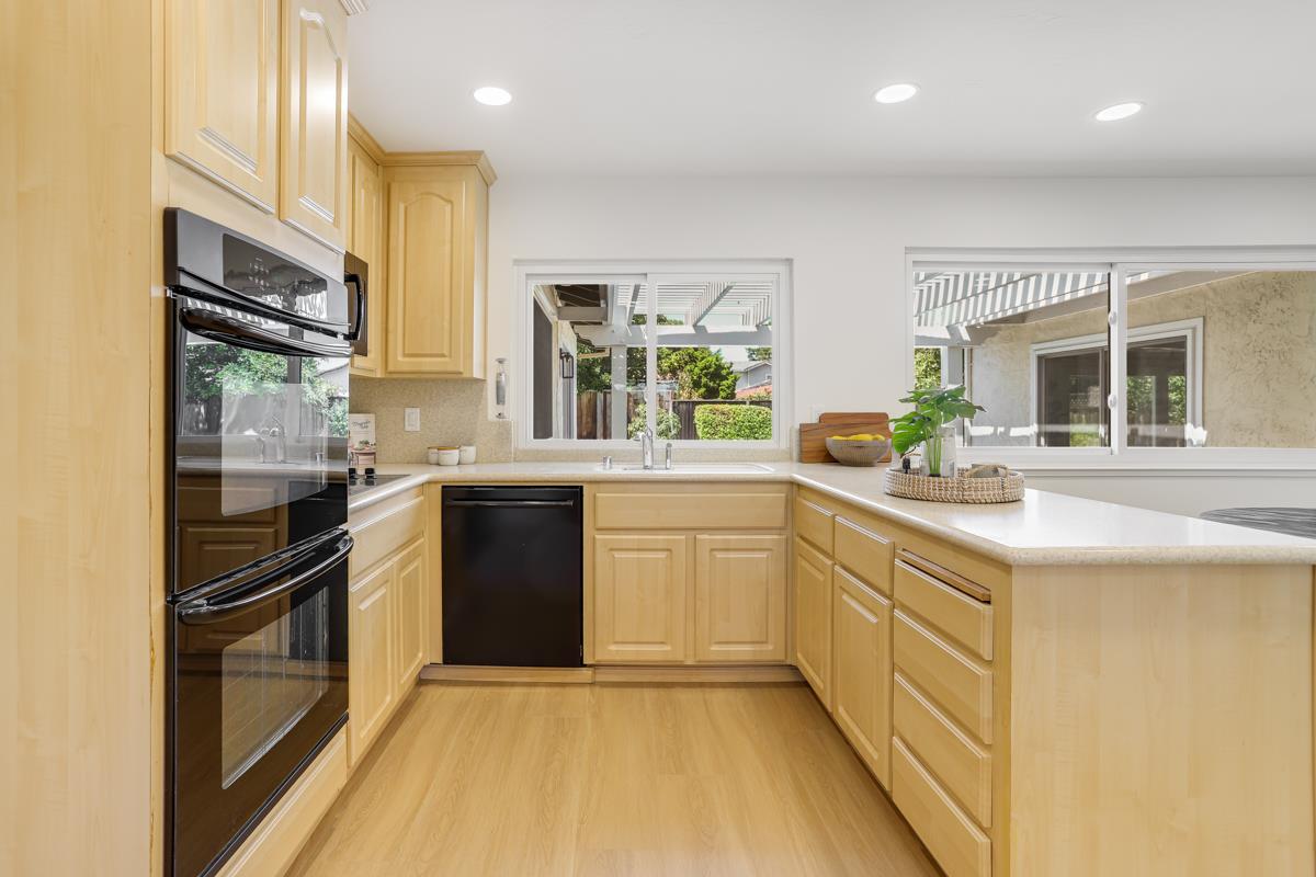 Detail Gallery Image 11 of 30 For 2688 Gamblin Dr, Santa Clara,  CA 95051 - 4 Beds | 2/1 Baths