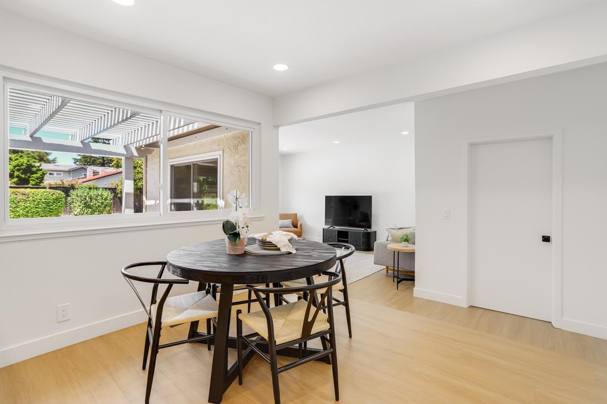 Detail Gallery Image 14 of 30 For 2688 Gamblin Dr, Santa Clara,  CA 95051 - 4 Beds | 2/1 Baths