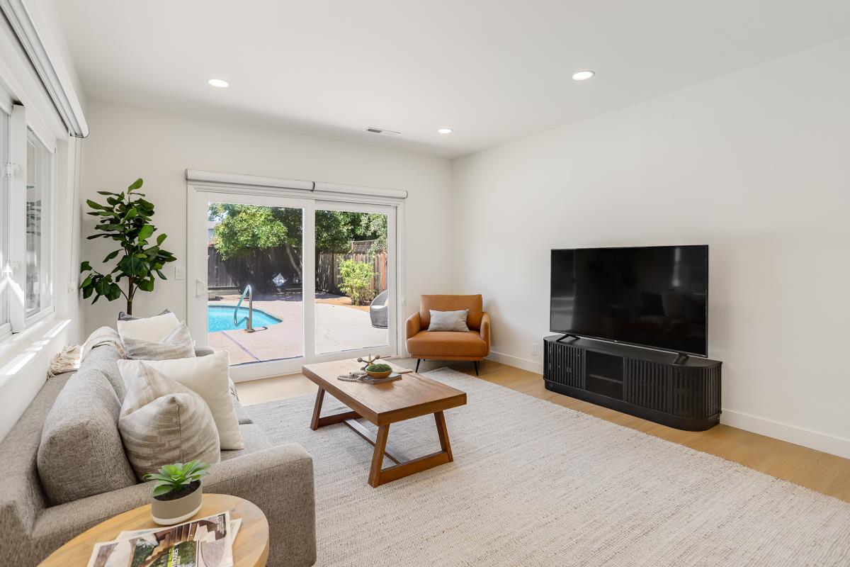 Detail Gallery Image 15 of 30 For 2688 Gamblin Dr, Santa Clara,  CA 95051 - 4 Beds | 2/1 Baths
