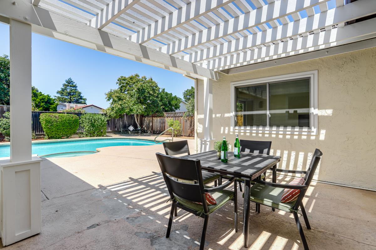 Detail Gallery Image 28 of 30 For 2688 Gamblin Dr, Santa Clara,  CA 95051 - 4 Beds | 2/1 Baths