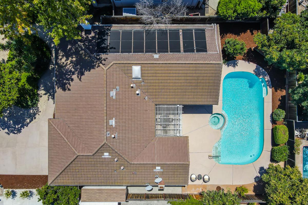 Detail Gallery Image 4 of 30 For 2688 Gamblin Dr, Santa Clara,  CA 95051 - 4 Beds | 2/1 Baths