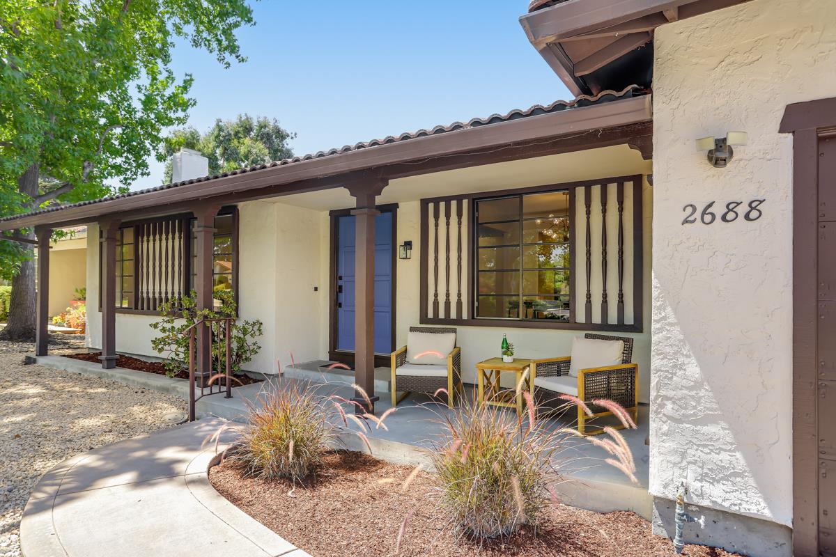 Detail Gallery Image 5 of 30 For 2688 Gamblin Dr, Santa Clara,  CA 95051 - 4 Beds | 2/1 Baths