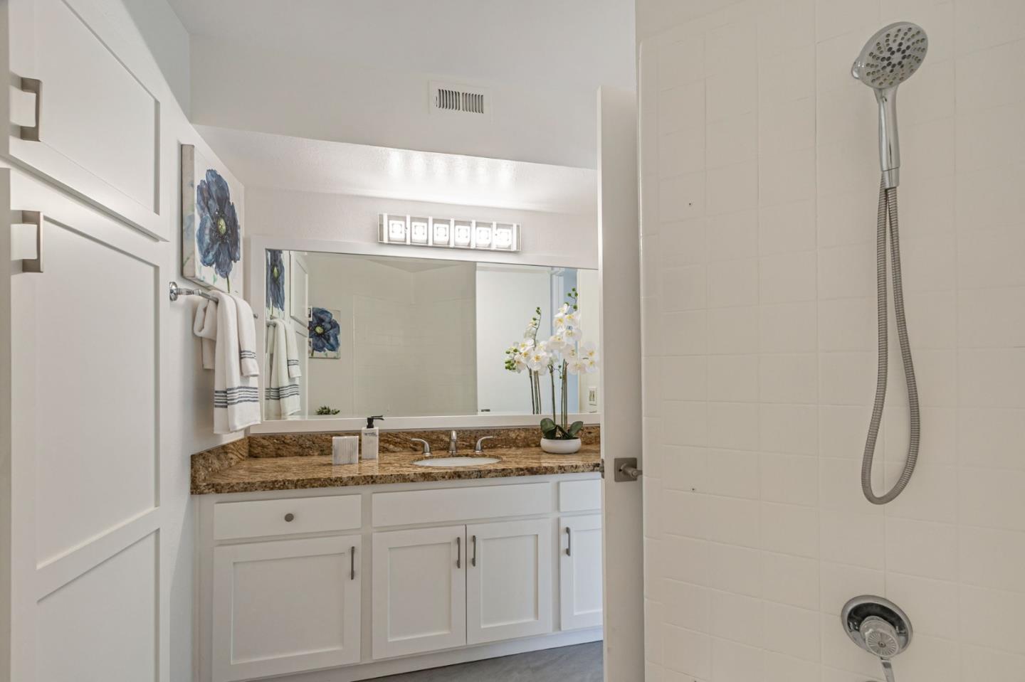 Detail Gallery Image 20 of 33 For 999 W Evelyn Ter #54,  Sunnyvale,  CA 94086 - 1 Beds | 1 Baths