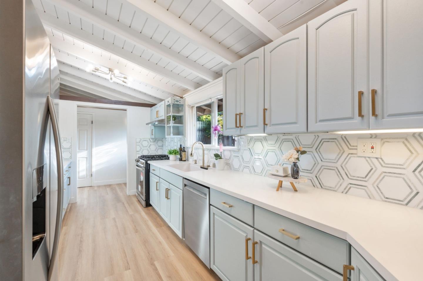 Detail Gallery Image 14 of 90 For 814 Gail Ave, Sunnyvale,  CA 94086 - 3 Beds | 2 Baths