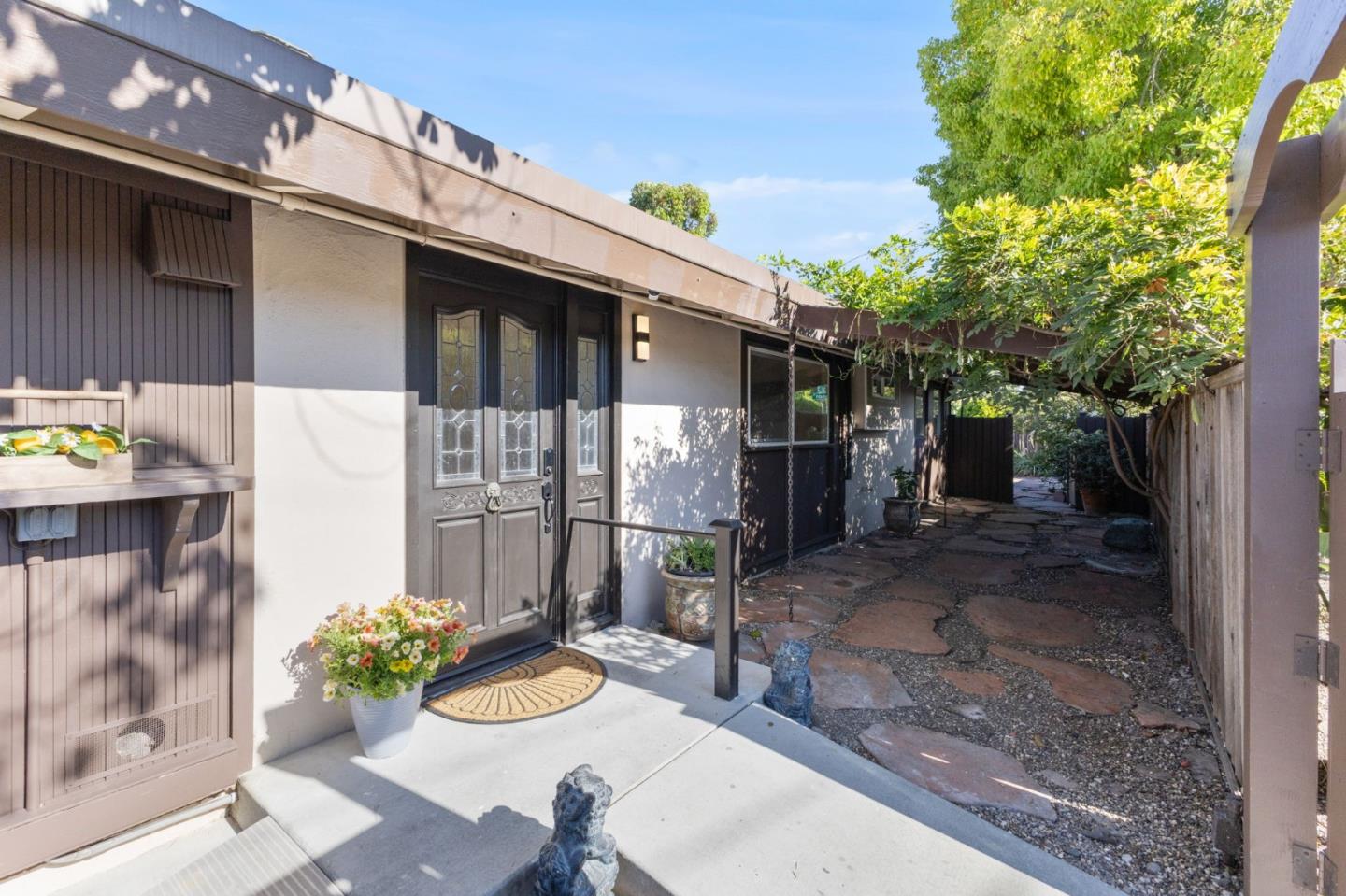 Detail Gallery Image 6 of 90 For 814 Gail Ave, Sunnyvale,  CA 94086 - 3 Beds | 2 Baths