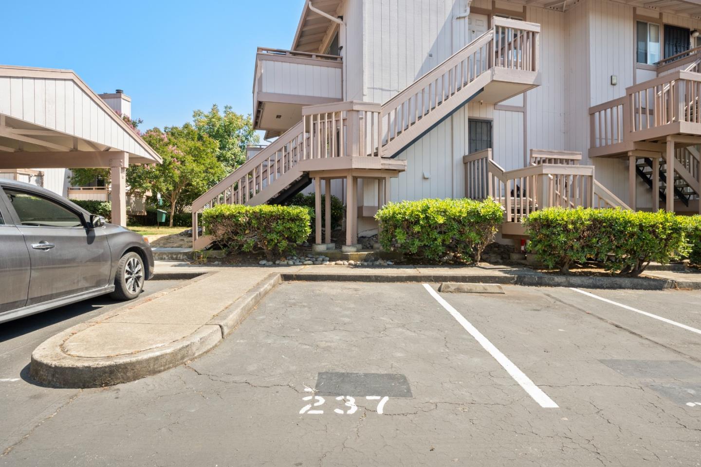 Detail Gallery Image 14 of 16 For 25163 Copa Del Oro Dr #201,  Hayward,  CA 94545 - 1 Beds | 1 Baths
