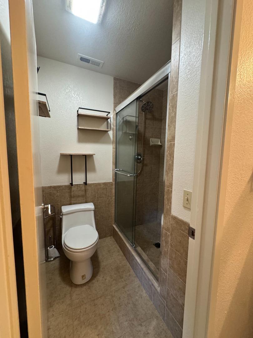 Detail Gallery Image 15 of 28 For 123 Spyglass Hill Rd, San Jose,  CA 95127 - 3 Beds | 2/1 Baths