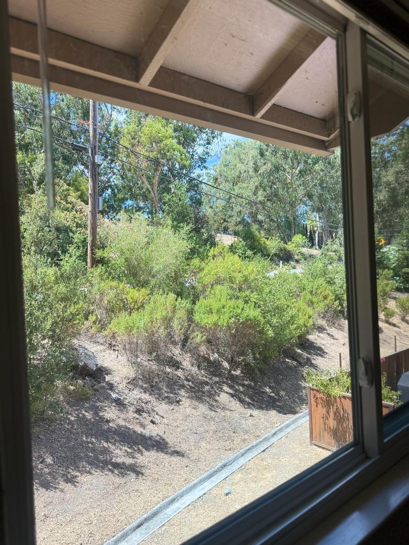 Detail Gallery Image 17 of 28 For 123 Spyglass Hill Rd, San Jose,  CA 95127 - 3 Beds | 2/1 Baths