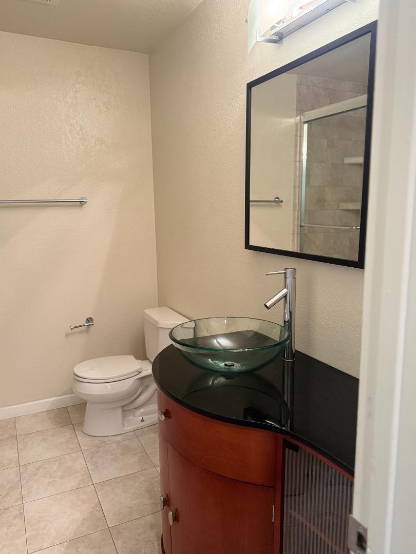 Detail Gallery Image 18 of 28 For 123 Spyglass Hill Rd, San Jose,  CA 95127 - 3 Beds | 2/1 Baths