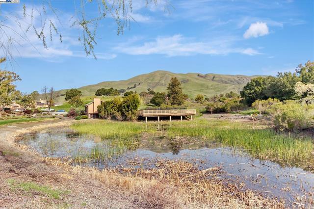 Detail Gallery Image 28 of 28 For 123 Spyglass Hill Rd, San Jose,  CA 95127 - 3 Beds | 2/1 Baths