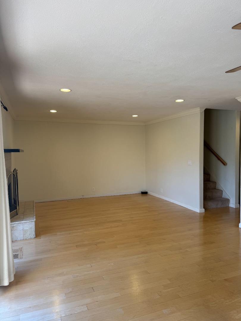 Detail Gallery Image 5 of 28 For 123 Spyglass Hill Rd, San Jose,  CA 95127 - 3 Beds | 2/1 Baths