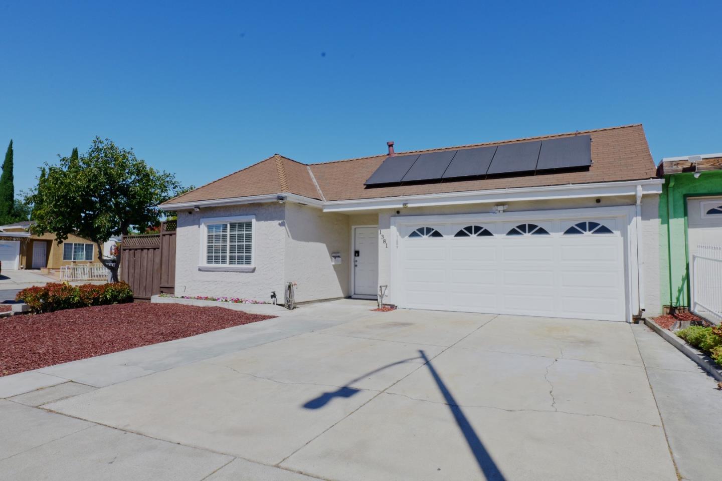 Detail Gallery Image 1 of 13 For 1381 Taper Ct, San Jose,  CA 95122 - 4 Beds | 2 Baths