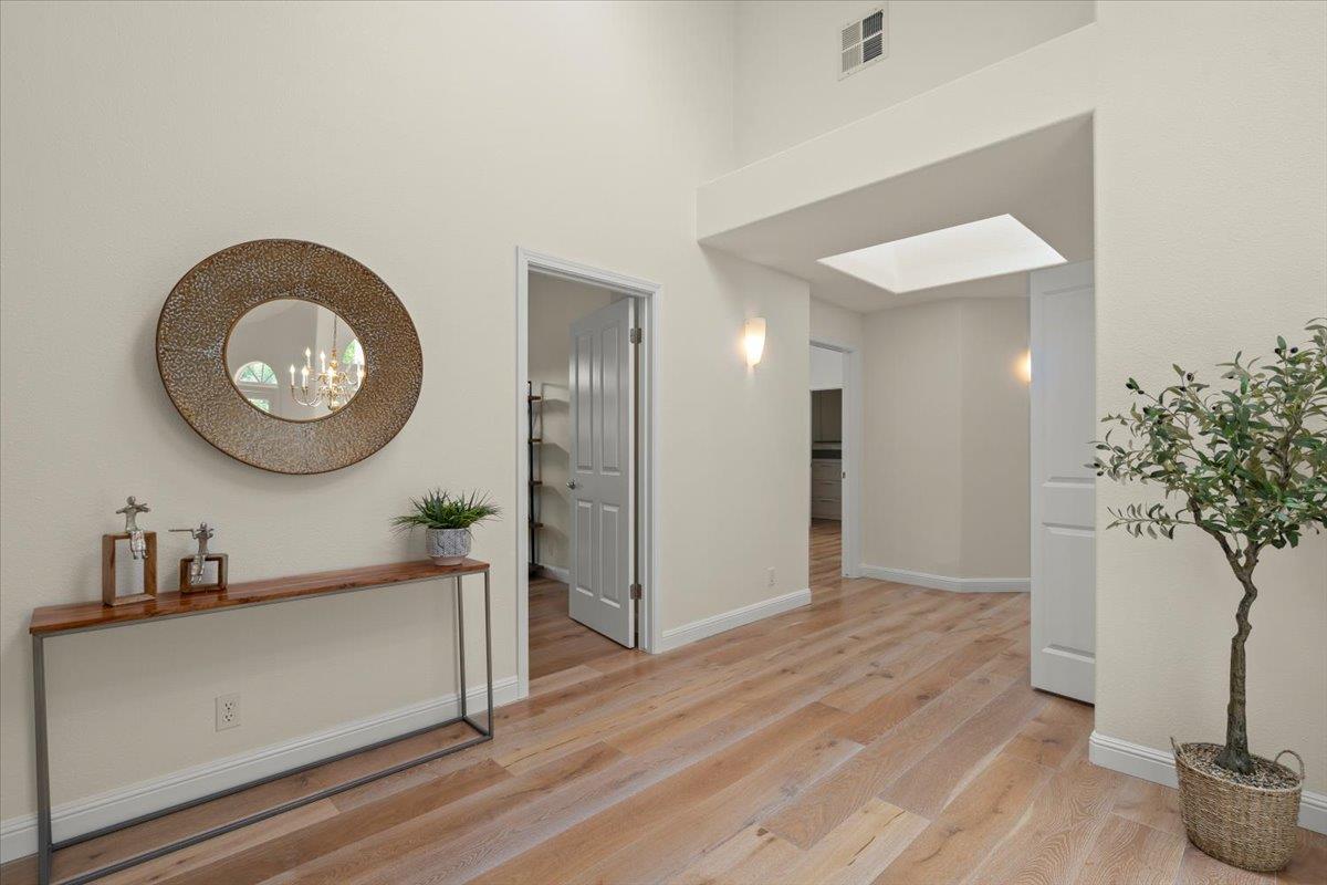 Detail Gallery Image 15 of 28 For 1627 Foxworthy Ave, San Jose,  CA 95118 - 4 Beds | 2/1 Baths