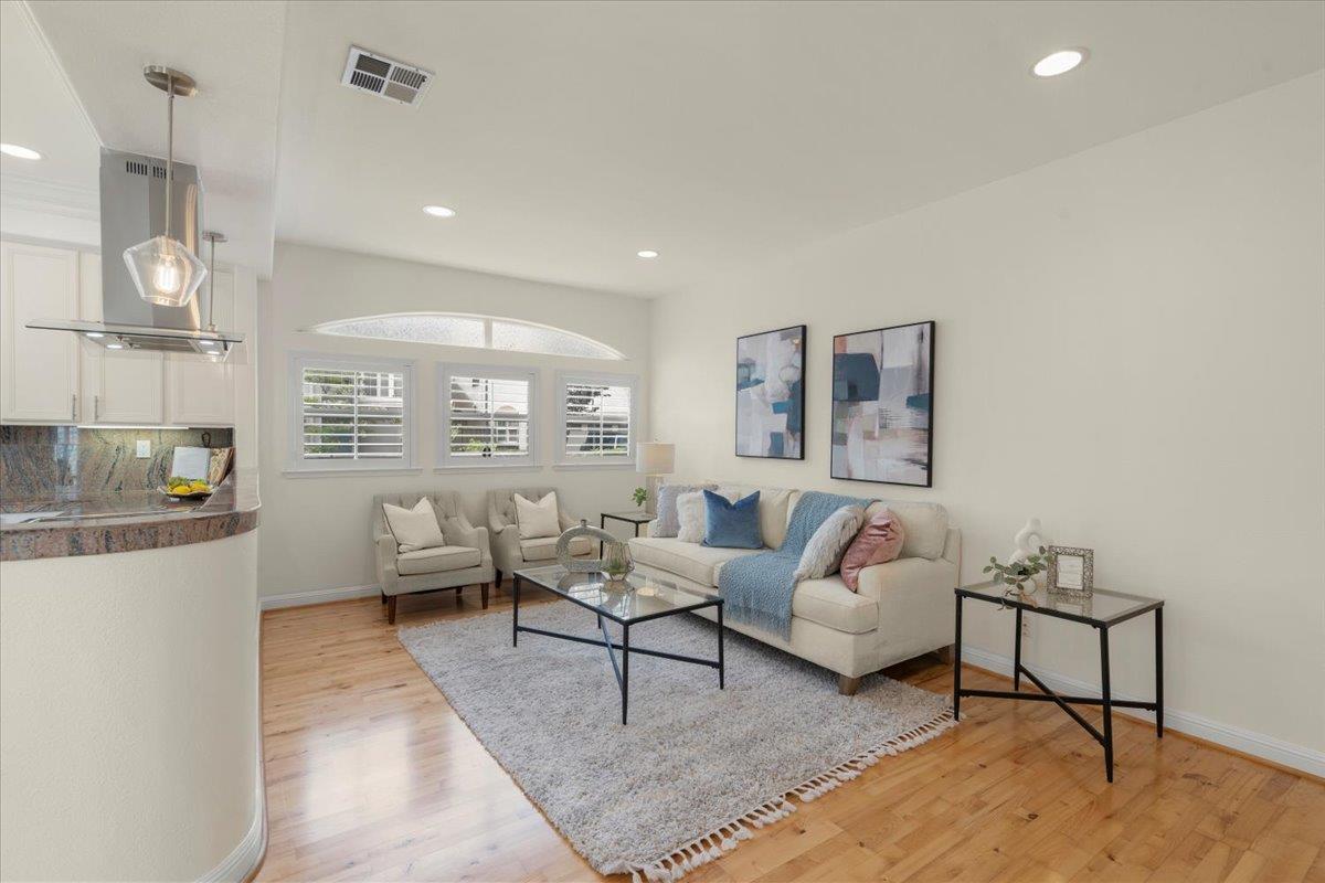 Detail Gallery Image 7 of 28 For 1627 Foxworthy Ave, San Jose,  CA 95118 - 4 Beds | 2/1 Baths