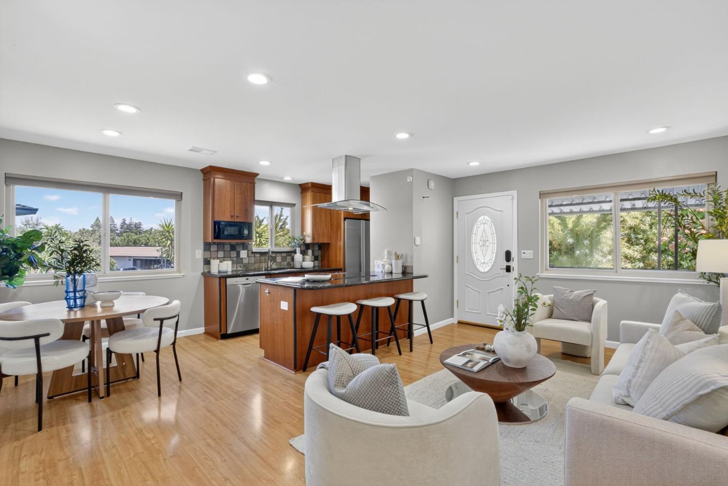 Detail Gallery Image 1 of 25 For 287 Watson Ave #4,  Campbell,  CA 95008 - 2 Beds | 1 Baths