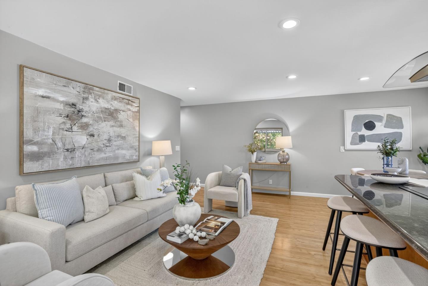 Detail Gallery Image 4 of 25 For 287 Watson Ave #4,  Campbell,  CA 95008 - 2 Beds | 1 Baths