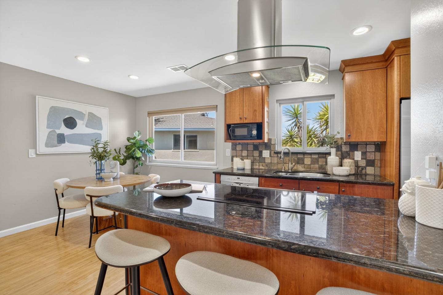 Detail Gallery Image 5 of 25 For 287 Watson Ave #4,  Campbell,  CA 95008 - 2 Beds | 1 Baths