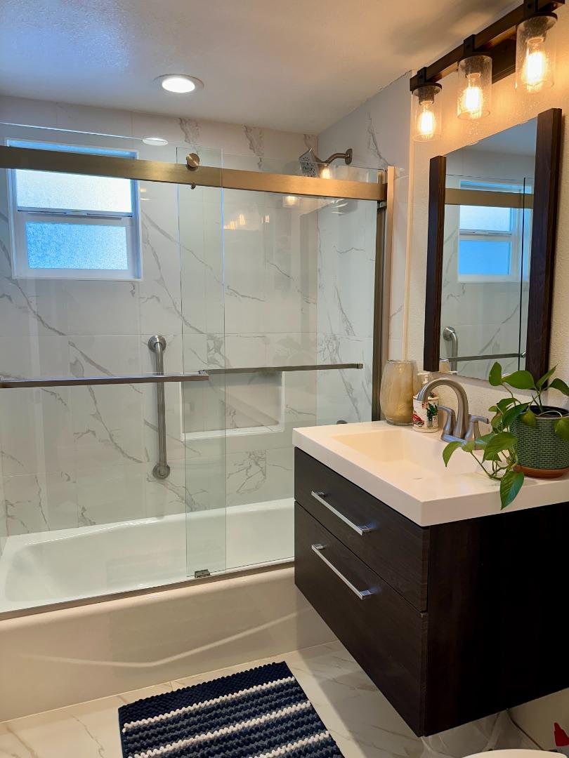 Detail Gallery Image 12 of 19 For 135 Green Hill Way, Los Gatos,  CA 95032 - 3 Beds | 2 Baths