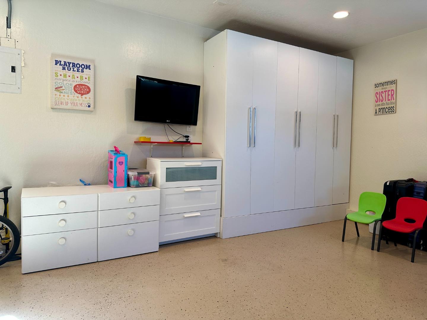 Detail Gallery Image 14 of 19 For 135 Green Hill Way, Los Gatos,  CA 95032 - 3 Beds | 2 Baths