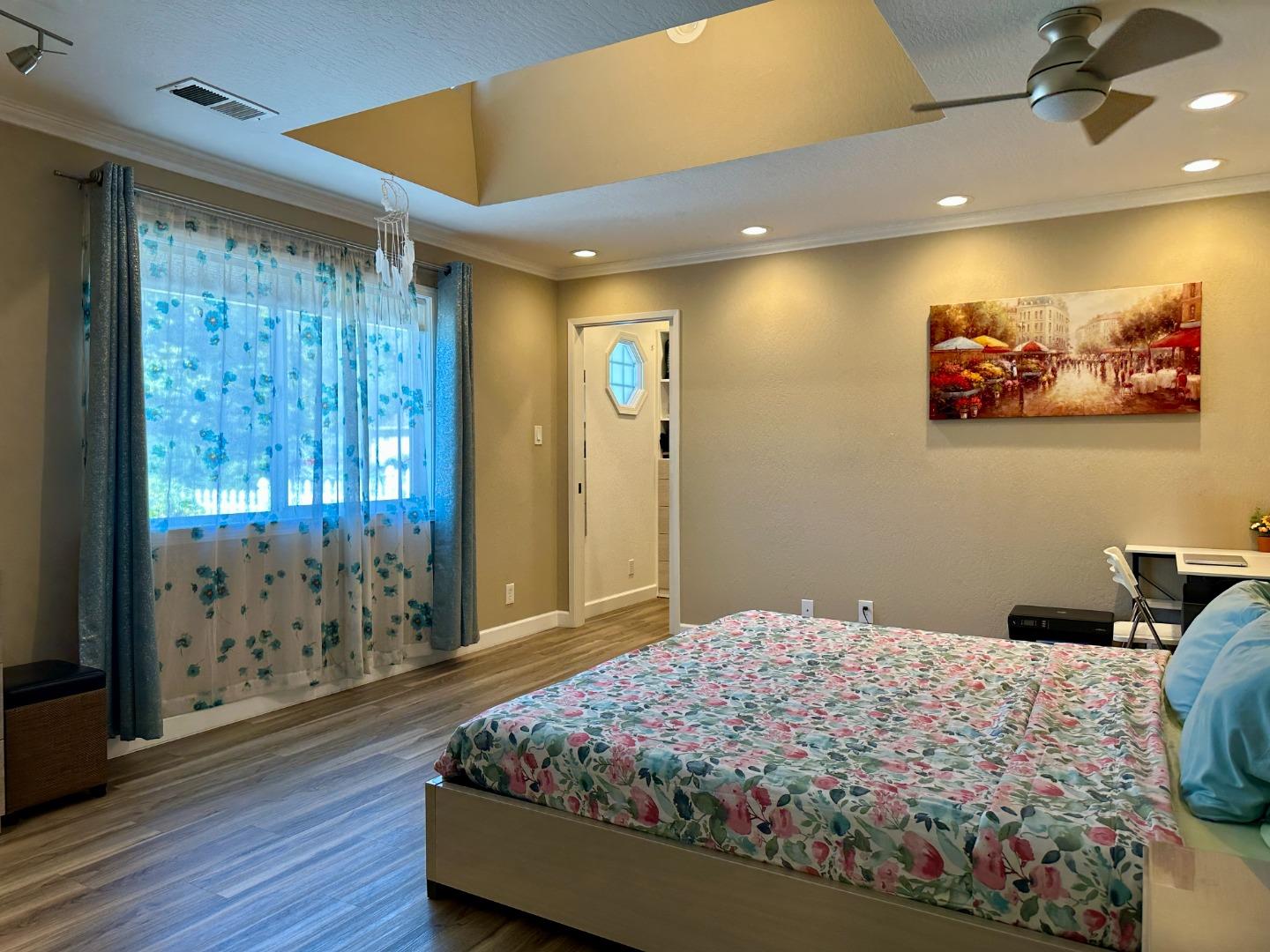 Detail Gallery Image 7 of 19 For 135 Green Hill Way, Los Gatos,  CA 95032 - 3 Beds | 2 Baths