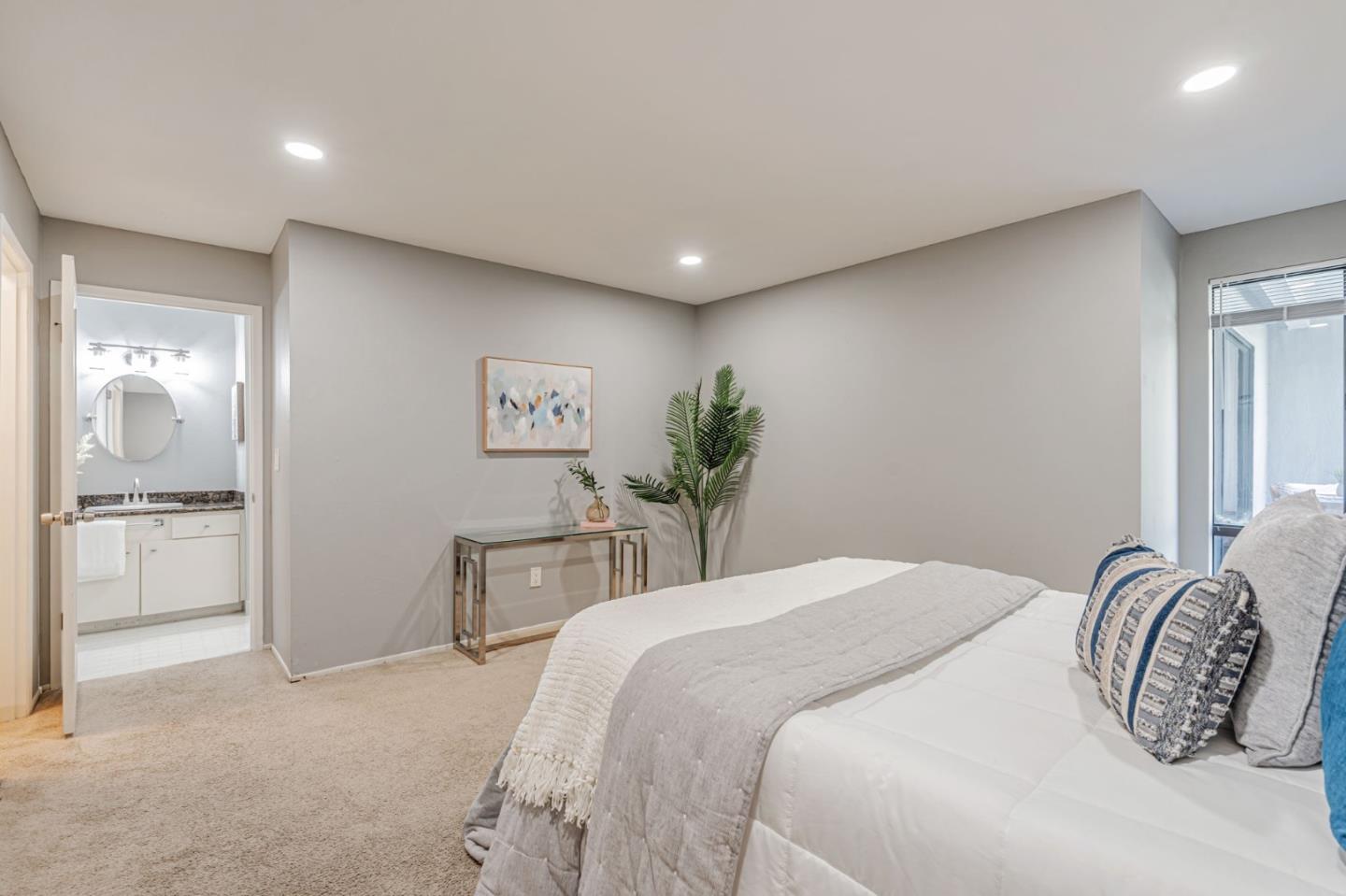 Detail Gallery Image 14 of 37 For 3 Admiral Dr #F267,  Emeryville,  CA 94608 - 1 Beds | 1 Baths