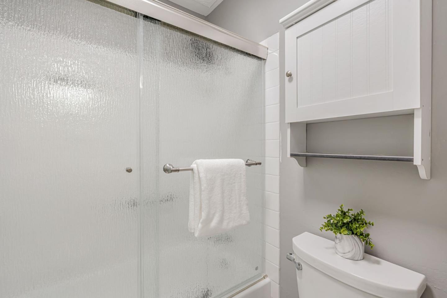 Detail Gallery Image 19 of 37 For 3 Admiral Dr #F267,  Emeryville,  CA 94608 - 1 Beds | 1 Baths