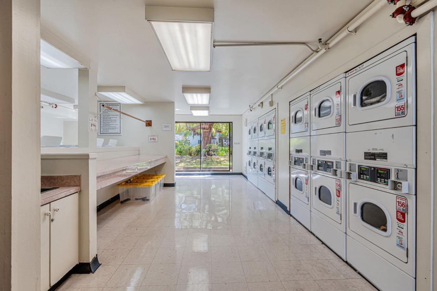 Detail Gallery Image 25 of 37 For 3 Admiral Dr #F267,  Emeryville,  CA 94608 - 1 Beds | 1 Baths