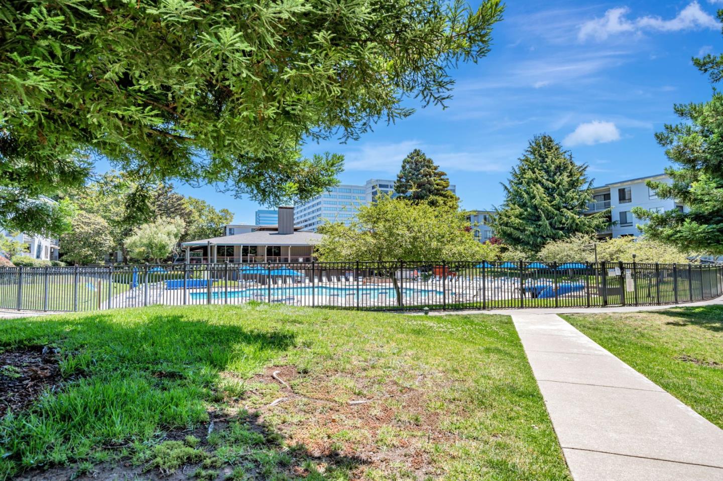 Detail Gallery Image 31 of 37 For 3 Admiral Dr #F267,  Emeryville,  CA 94608 - 1 Beds | 1 Baths
