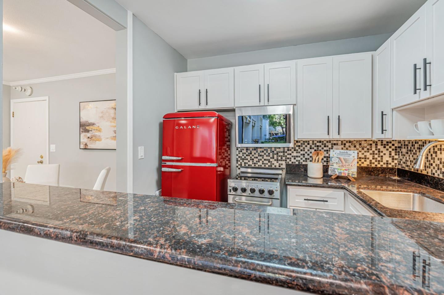 Detail Gallery Image 6 of 37 For 3 Admiral Dr #F267,  Emeryville,  CA 94608 - 1 Beds | 1 Baths