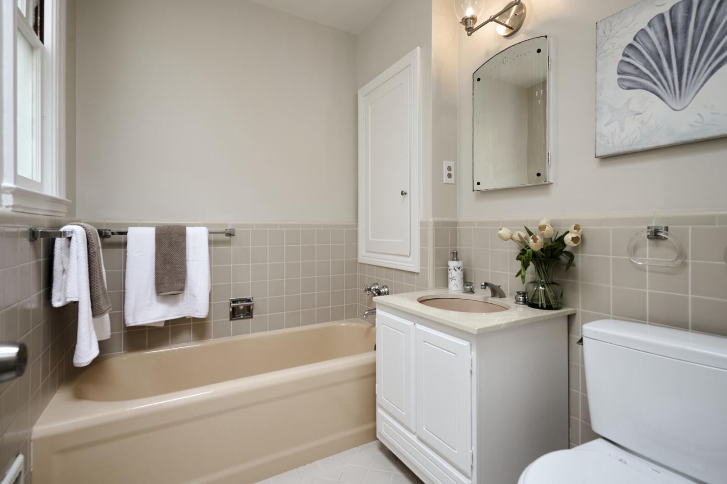 Detail Gallery Image 15 of 30 For 1482 38th Ave, San Francisco,  CA 94122 - 2 Beds | 1/1 Baths