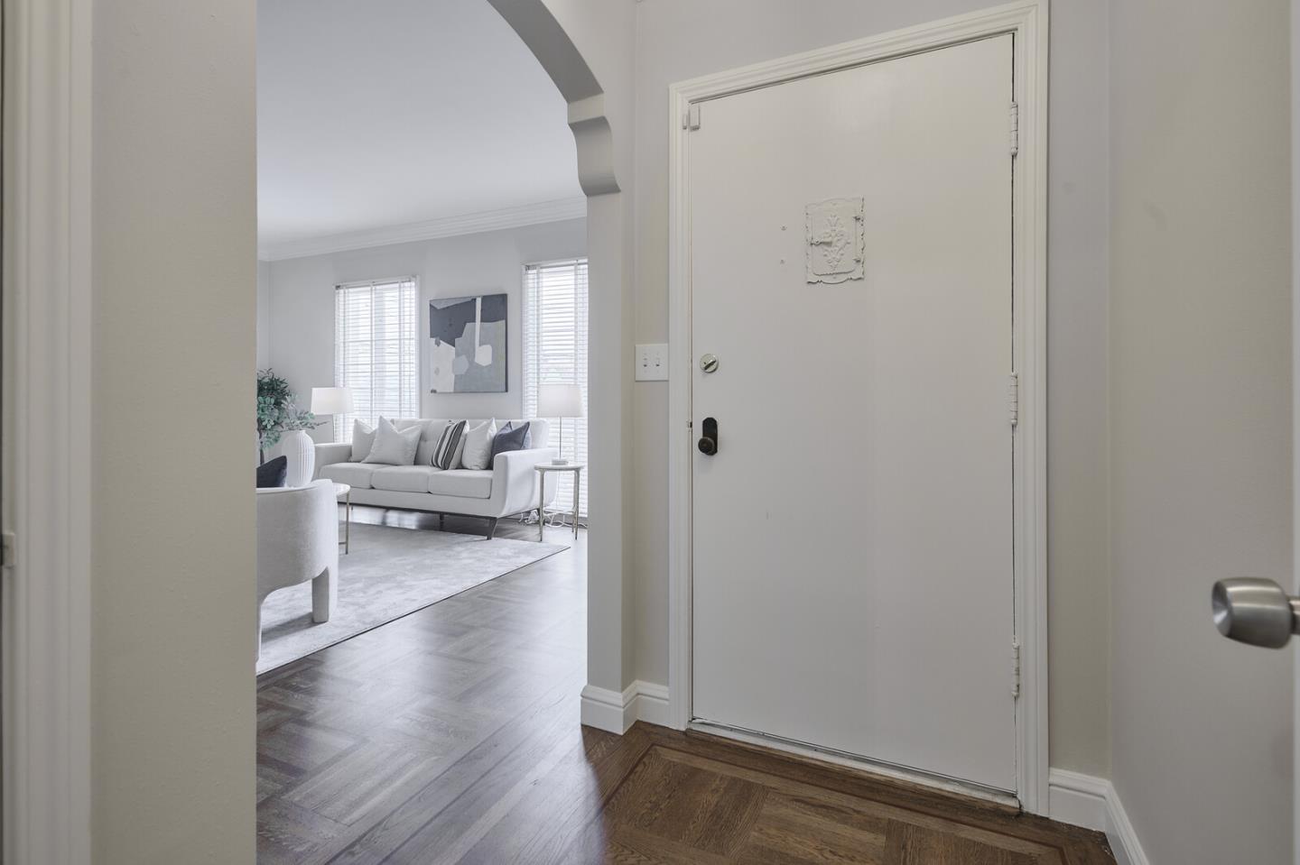 Detail Gallery Image 2 of 30 For 1482 38th Ave, San Francisco,  CA 94122 - 2 Beds | 1/1 Baths