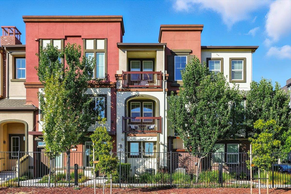 Detail Gallery Image 40 of 47 For 1011 Bellante Ln #6,  San Jose,  CA 95131 - 2 Beds | 2 Baths