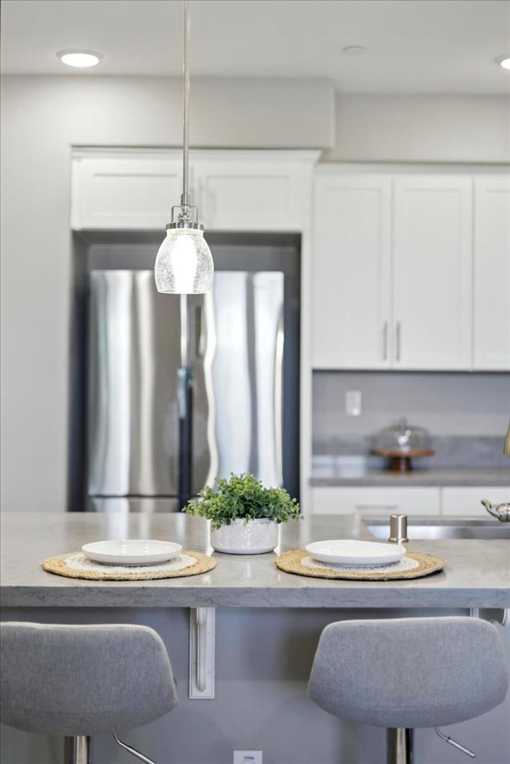 Detail Gallery Image 9 of 47 For 1011 Bellante Ln #6,  San Jose,  CA 95131 - 2 Beds | 2 Baths