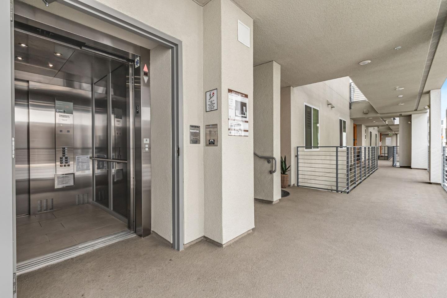 Detail Gallery Image 10 of 39 For 3027 Manuel St #6,  San Jose,  CA 95136 - 2 Beds | 1/1 Baths