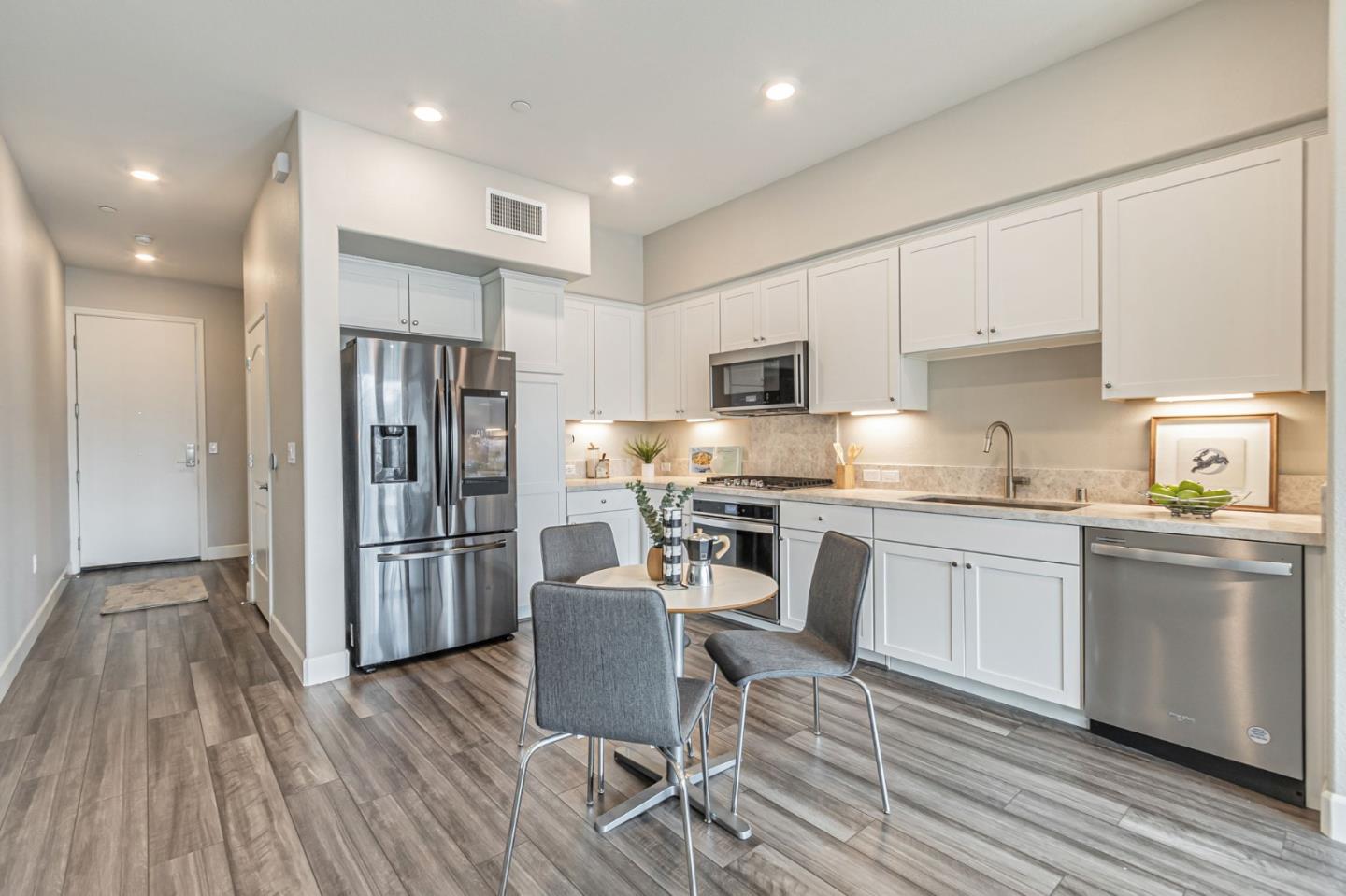 Detail Gallery Image 19 of 39 For 3027 Manuel St #6,  San Jose,  CA 95136 - 2 Beds | 1/1 Baths