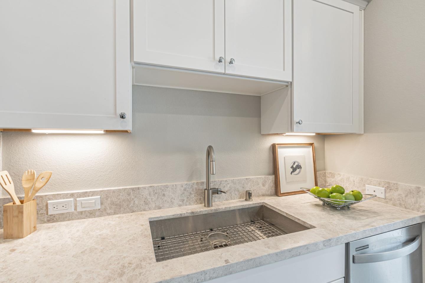 Detail Gallery Image 21 of 39 For 3027 Manuel St #6,  San Jose,  CA 95136 - 2 Beds | 1/1 Baths