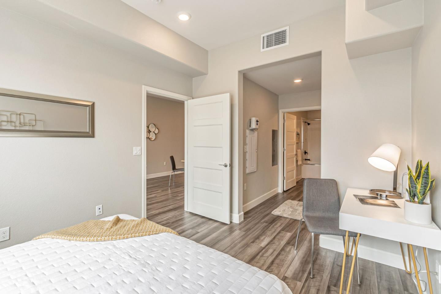 Detail Gallery Image 27 of 39 For 3027 Manuel St #6,  San Jose,  CA 95136 - 2 Beds | 1/1 Baths
