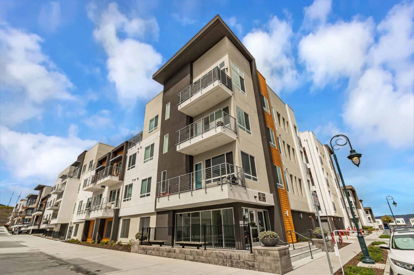 Detail Gallery Image 3 of 39 For 3027 Manuel St #6,  San Jose,  CA 95136 - 2 Beds | 1/1 Baths