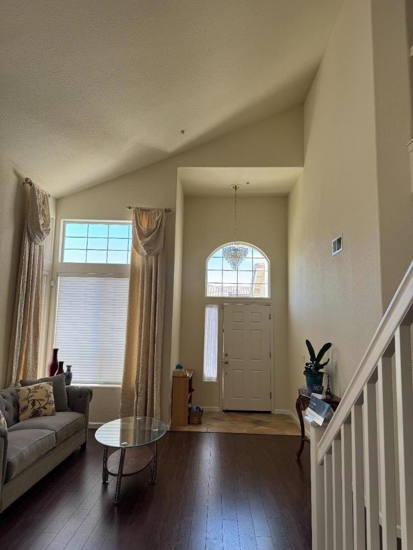 Detail Gallery Image 2 of 22 For 32425 Pacific Grove Way, Union City,  CA 94587 - 4 Beds | 3 Baths