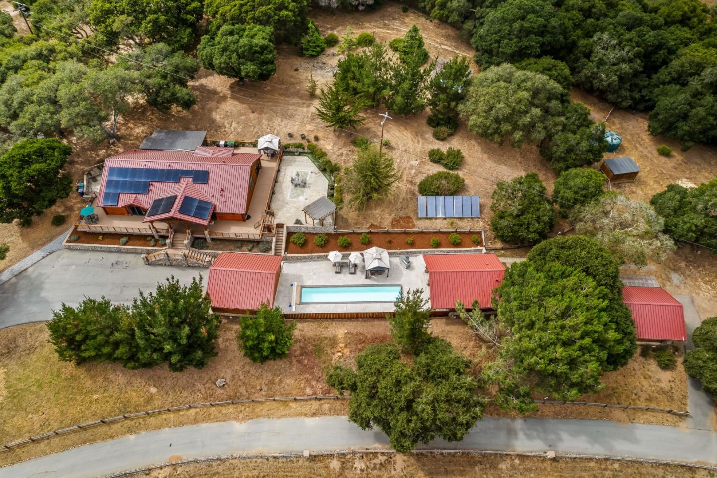 Detail Gallery Image 53 of 94 For 8697 Dyer Rd, Salinas,  CA 93907 - 3 Beds | 4 Baths